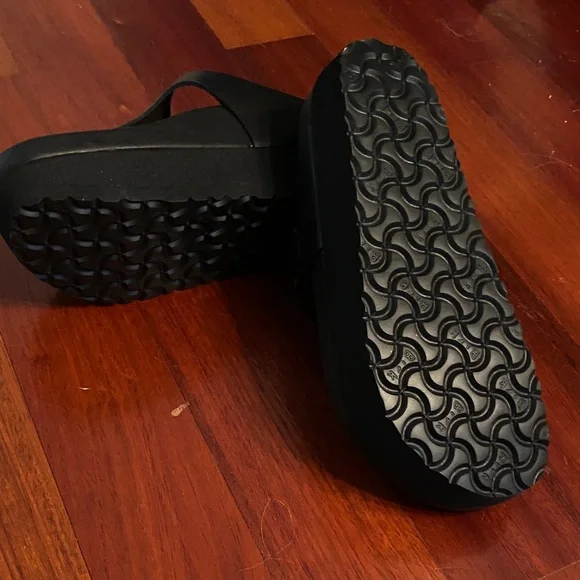 Birkenstock Never Worn Platform Black Women's Sandals - Picture 4 of 4